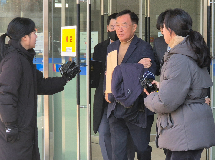 영장실질심사 끝난 김진하 강원 양양군수. 연합뉴스