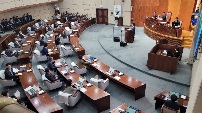 군산시의회 본회의장. 자료사진