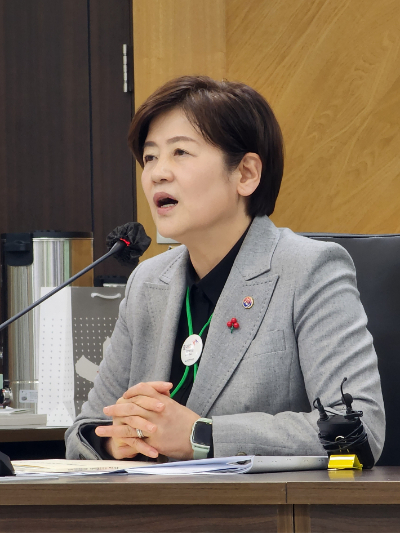 강은희 대구시교육감이 6일 신년 기자간담회를 갖고 교육 정책 방향을 설명하고 있다. 이규현 기자