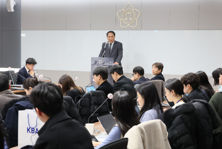 대통령 탄핵심판 국회 소추위원 대리인단 기자간담회. 연합뉴스