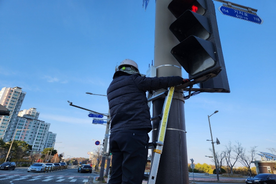 전주지역 교통시설물 안전 점검 현장. 전주시 제공