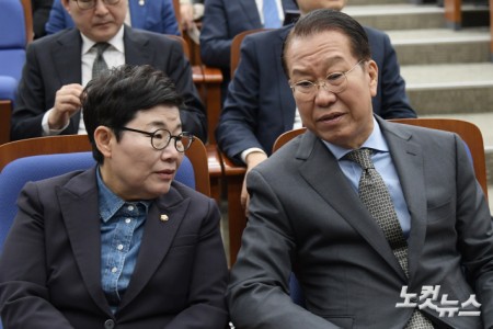 대화하는 권영세-임이자