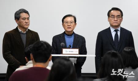 윤갑근, "윤석열 대통령 관저서 만나"