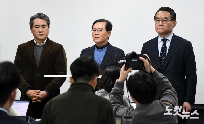 발언하는 윤석열 대통령 측 윤갑근 변호사