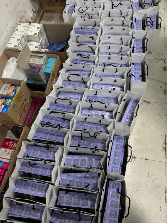 영양제 꾸러미. 전남도 제공