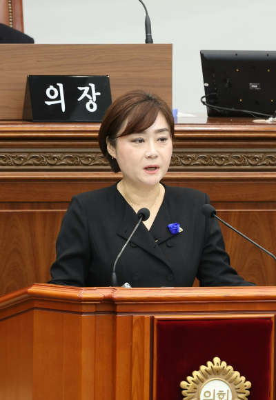 5분발언 하는 김묘정 창원시의원. 창원시의회 제공