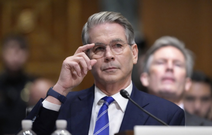 스콧 베센트 미국 재무부 장관 지명자가 16일(현지시간) 상원 인사청문회에 참석하고 있다. 연합뉴스