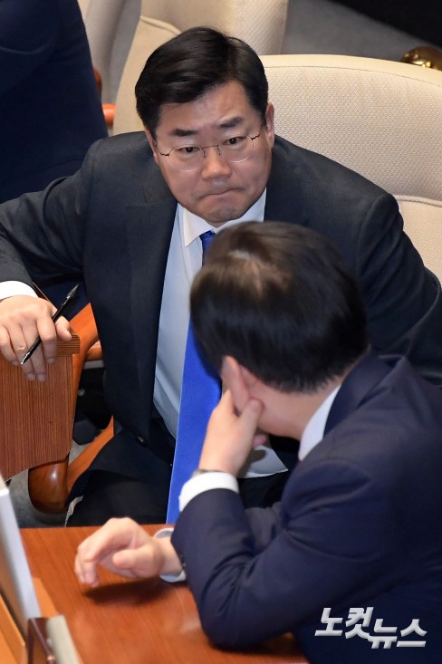 대화하는 이재명 대표-박찬대 원내대표