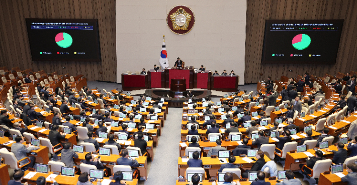 與 분열은 일단 피했다지만…대선까지 첩첩산중