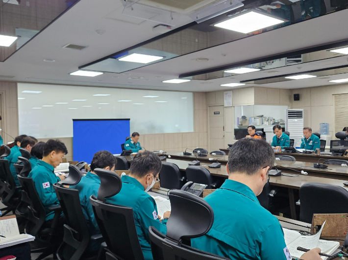 설 연휴 안전관리 대책회의. 경남도청 제공 