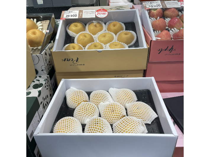 과대포장 의심 과일 상자 제품. 광주시 제공