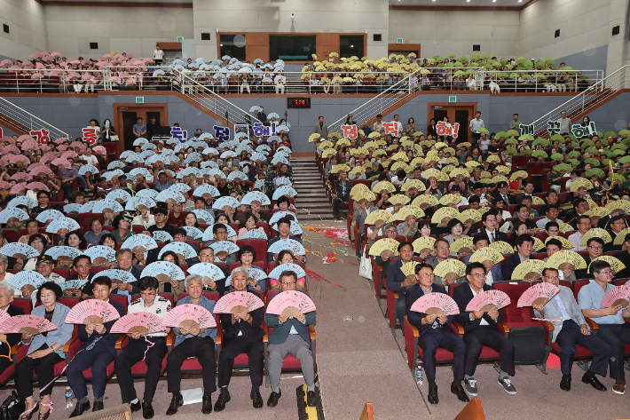 '친절·정직·깨끗한 강릉만들기' 글로벌 관광 범시민 캠페인. 강릉시 제공