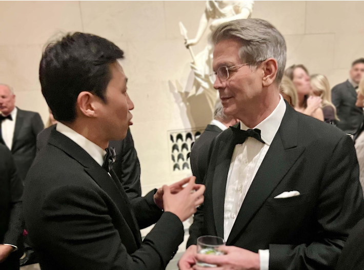 김범석 쿠팡Inc 의장과 스콧 베센트 미국 재무장관 지명자. 연합뉴스