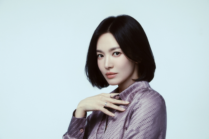 영화 '검은 수녀들' 유니아 수녀 역 배우 송혜교. UAA 제공