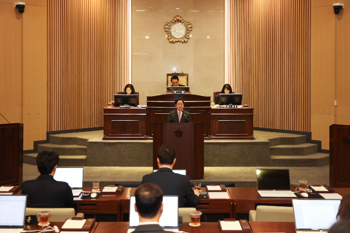 주광덕 경기 남양주시장은 지난 4일 시의회에서 시정연설을 했다. 남양주시 제공