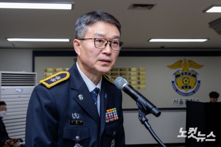 김문태 서울구치소장 2월5일 경기 의왕시 서울구치소에서 열린 '윤석열 정부의 비상계엄 선포를 통한 내란혐의 진상규명 국정조사특별위원회(내란 국조특위)' 2차 현장조사에서 발언하고 있다.