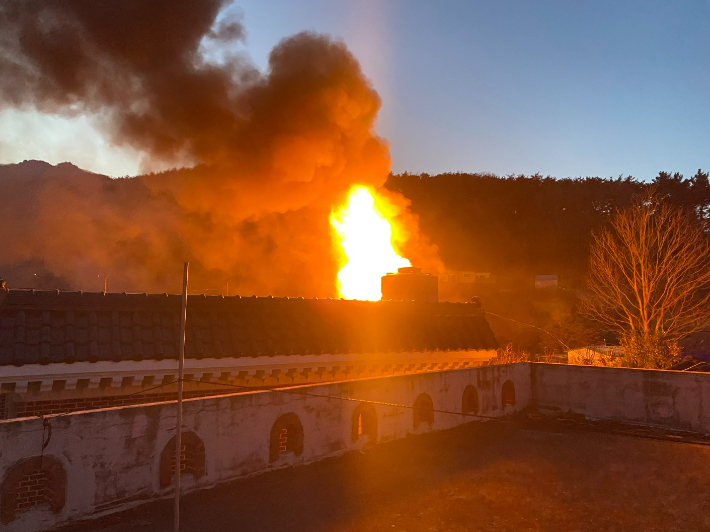 5일 기장군의 한 단독주택에서 불이 나 80대 여성이 숨지는 사고가 발생했다. 부산소방재난본부 제공 