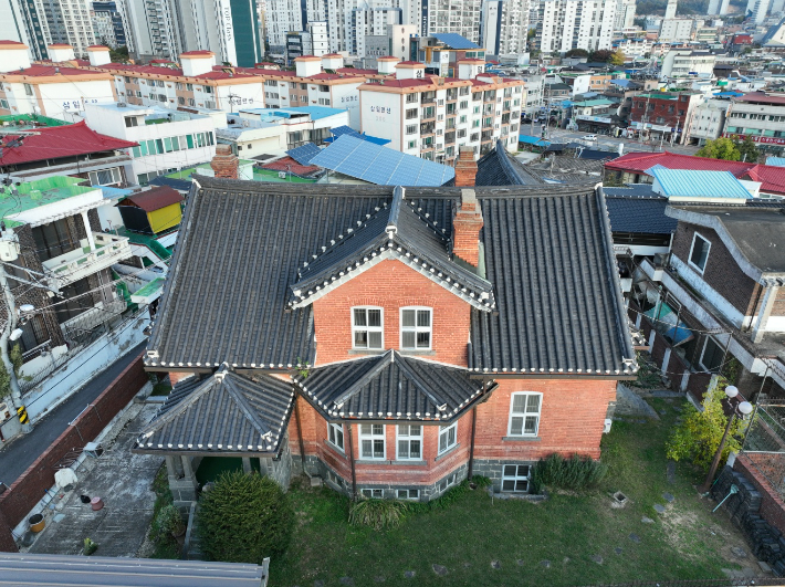 청주시 탑동 1호 양관 전경. 청주 성서신학원 사진 제공