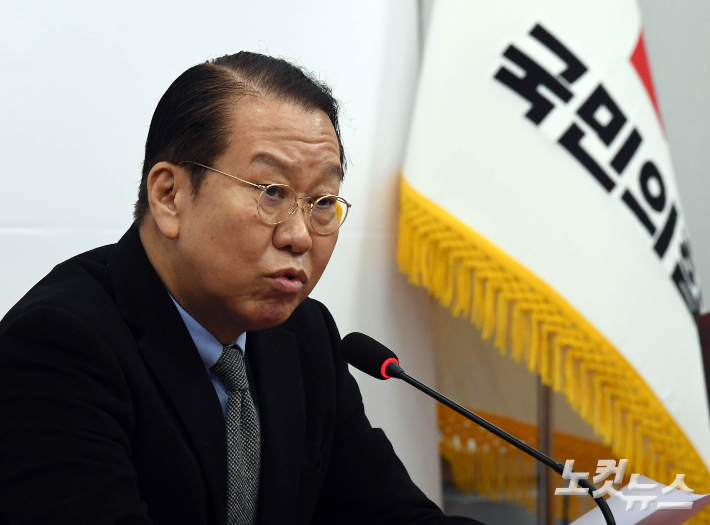 국민의힘 권영세 비상대책위원장이 지난 6일 오전 국회에서 신년 기자간담회를 갖고 있다. 황진환 기자