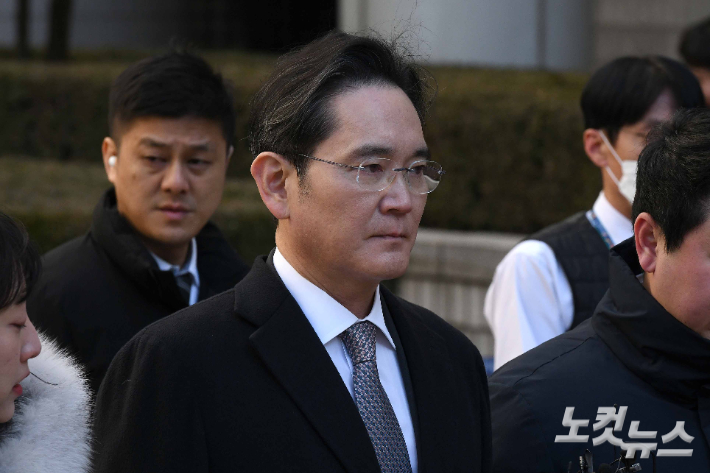 부당합병·회계부정 혐의 항소심 선고공판에서 무죄를 선고받은 이재용 삼성전자 회장. 박종민 기자