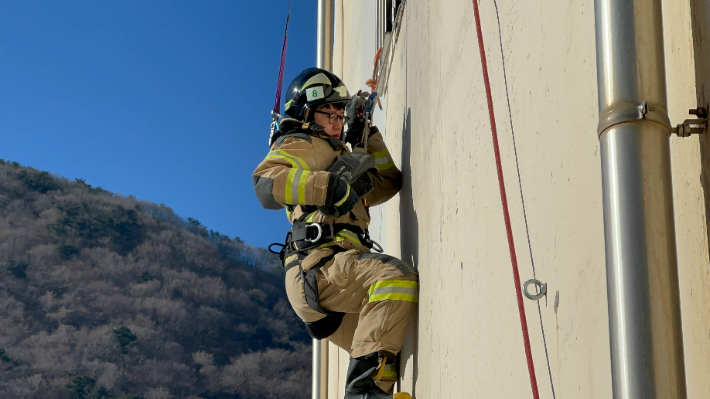 신임 소방교육 훈련 과정. 경남도청 제공 