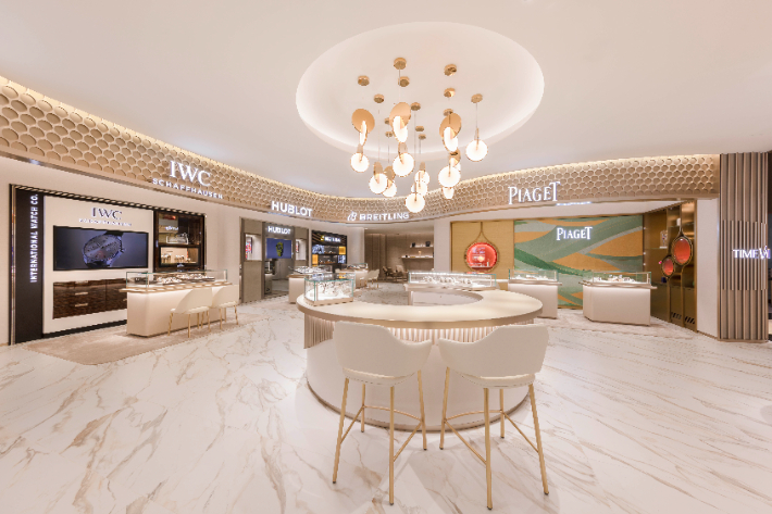 신라면세점 제주점에 문을 연 타임밸리. 신라면세점 제공