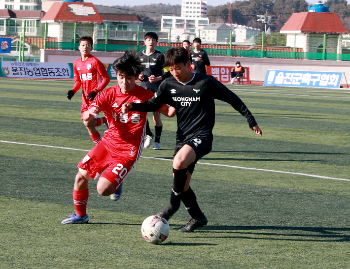 지난해 열린 춘계 중등 축구대회. 울진군 제공