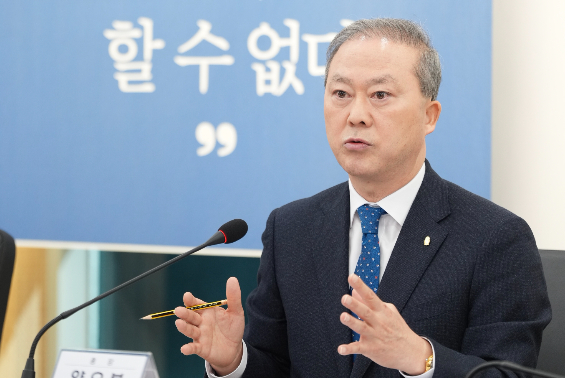 양오봉 전북대 총장이 14일 취임 2주년 기자간담회에서 발언하고 있다. 전북대 제공