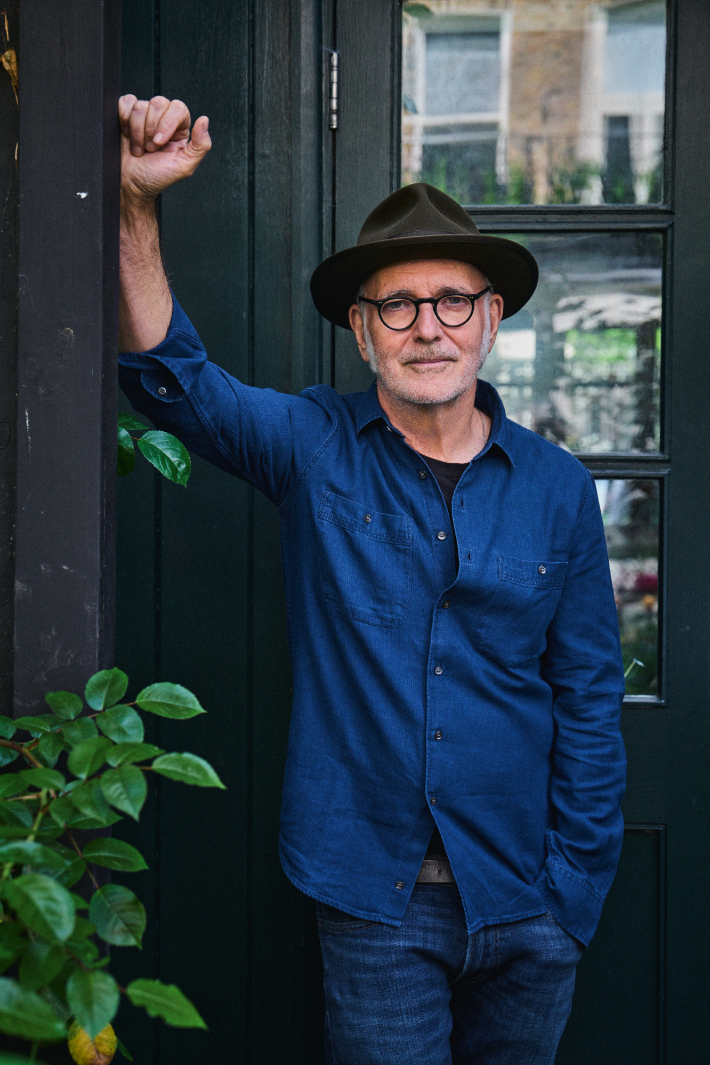 이탈리아 출신의 현대음악 작곡가이자 피아니스트 루도비코 에이나우디. 크레디아 제공