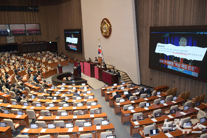 14일 서울 여의도 국회에서 제422회국회(임시회) 제6차 본회의 교육·사회·문화 분야 대정부질문이 열리고 있다. 윤창원 기자