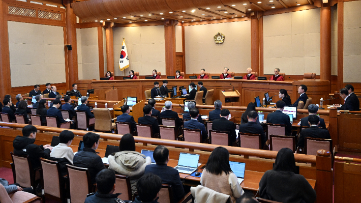13일 서울 종로구 헌법재판소에서 윤석열 대통령 탄핵심판 8차 변론이 열리고 있다. 연합뉴스