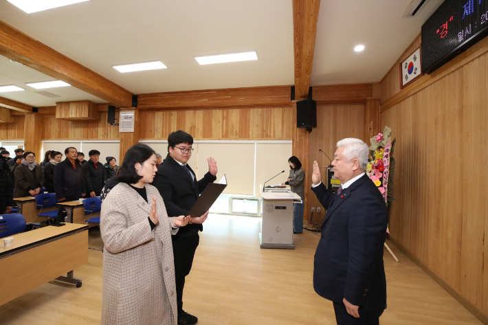 무주군 제17기 반딧불농업대학 개강식이 17일 무주농업기술센터에서 열렸다. 무주군 제공