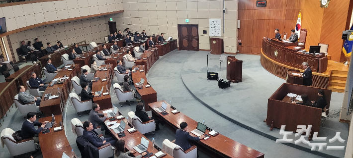 군산시의회 본회의장. 도상진 기자