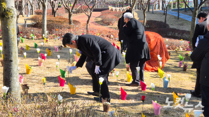 18일 대구시민안전테마파크에서 대구 지하철 화재 참사 22주기 추모식이 열렸다. 정진원 기자
