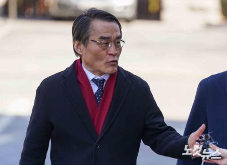 입장 밝히는 배보윤 변호사