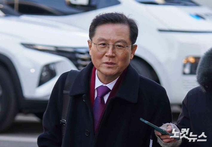 입장 밝히는 윤갑근 변호사