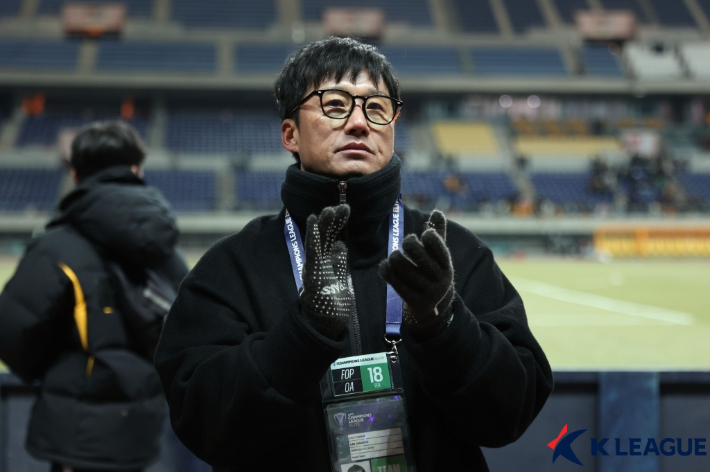 광주 이정효 감독. 한국프로축구연맹