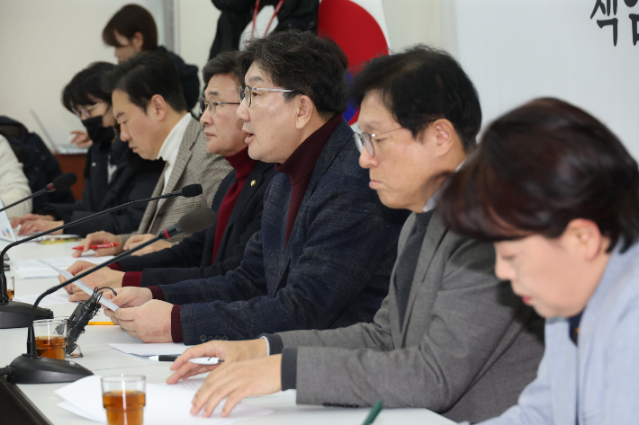 권성동 원내대표 현안 관련 기자간담회. 연합뉴스