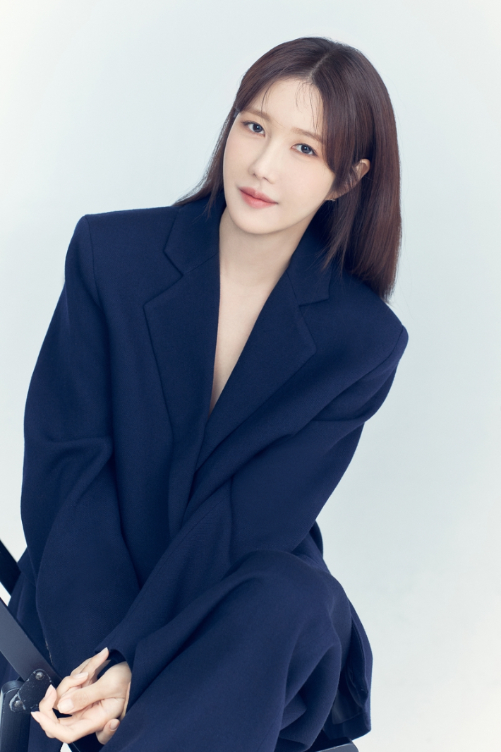 배우 이지아. BH엔터테인먼트 제공