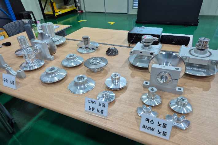 전북 전주에서 수소차의 수소탱크 노즐을 제작하는 나눔정밀. 송승민 기자