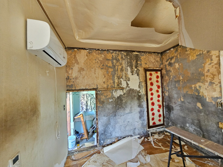 취약계층 시공 전 사진. 부산도시공사 제공