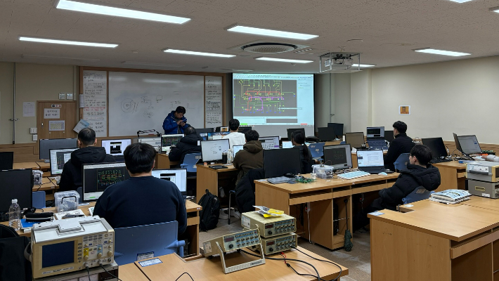 광주지역인적자원개발위원회가 AI 관련 교육 훈련을 진행하고 있다. 광주상공회의소 제공