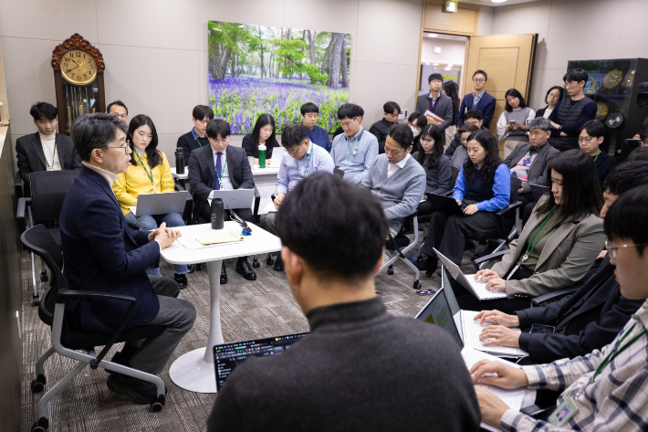 김완섭 환경부 장관이 25일 정부세종청사에서 기자간담회를 진행한 모습. 환경부 제공
