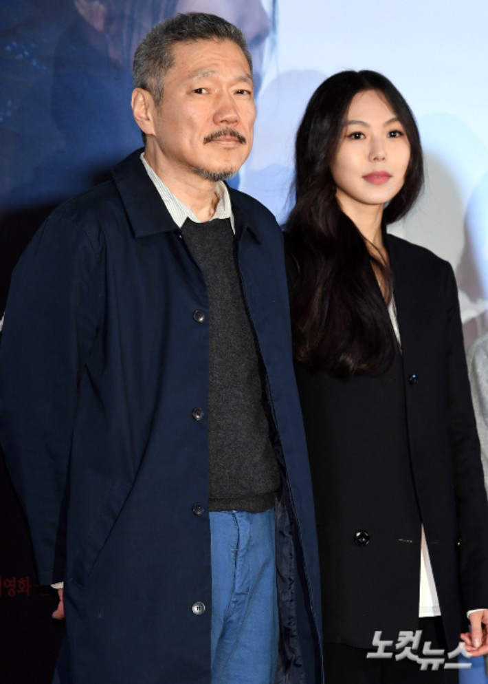 홍상수 감독(왼쪽)과 배우 김민희. 자료 사진