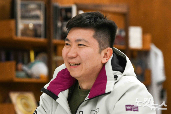 유승민 대한체육회장이 24일 서울 서초구 사무실에서 CBS노컷뉴스와 인터뷰를 하고 있다. 박종민 기자