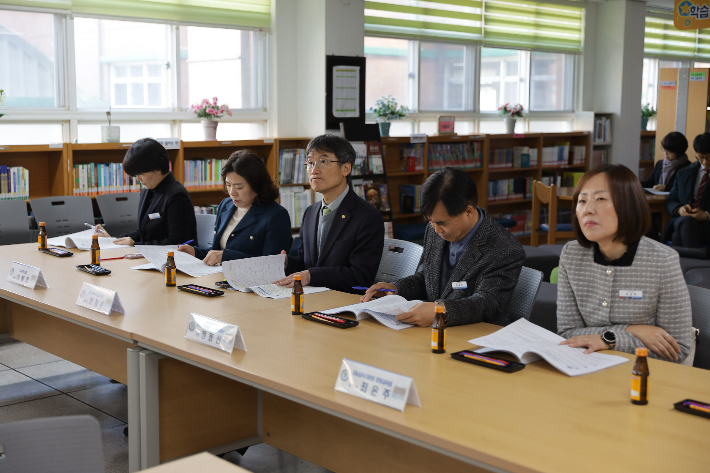 천창수 울산시교육감은 26일 문수중학교 새 학년 준비 협의회에 참관했다. 울산광역시교육청 제공