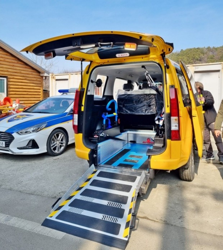 특별교통수단. 경남도청 제공 