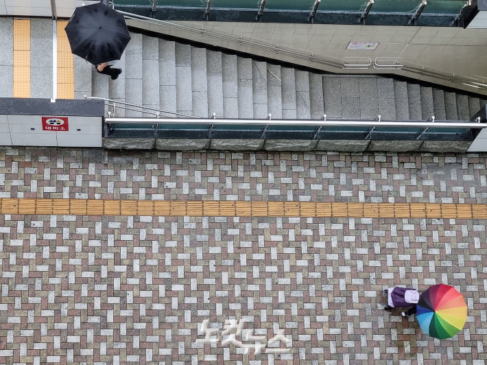 비 내리는 부산. 박진홍 기자