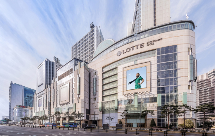 서울시 중구 소공동 롯데백화점 본점 전경. 롯데백화점 제공