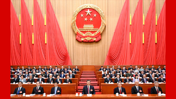 5일 열린 전국인민대표대회 개막식에 참석한 시진핑 주석 등 중국 지도부 . CCTV 홈페이지 캡처